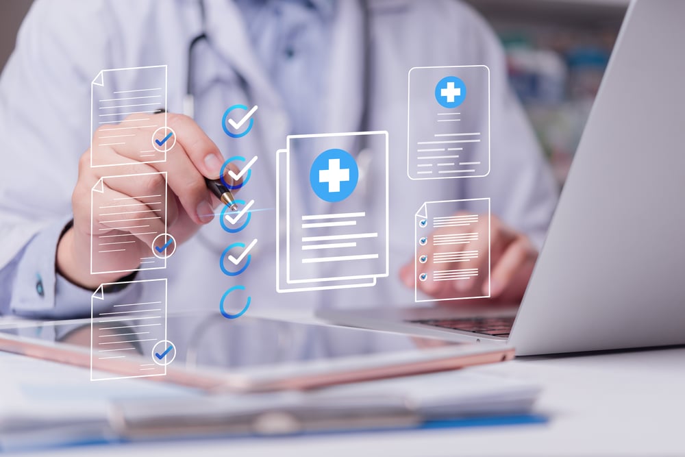 Online medical checklist and documentation system in use by doctor